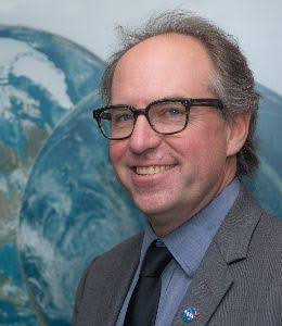 Dr. Tom Neumann